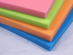 Mút Xốp Làm Bằng Chất Liệu Gì? Cách Âm – Nhiệt Có Hiệu Quả Mút Xốp Làm Bằng Chất Liệu Gì? Cách Âm – Nhiệt Có Hiệu Quả