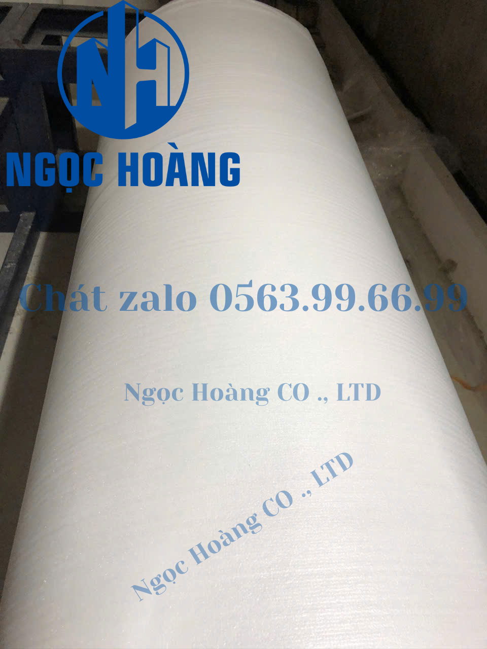 Cuôn xốp pe foam 1mm khổ 1.05m dài 300m có cán màng nilon màu trắng